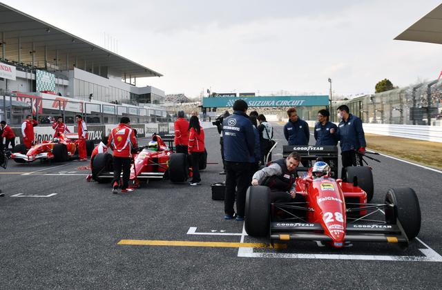 画像: 3台のフェラーリF1、前方よりF187(1987)、F640(1989)、そして248 F1(2006)