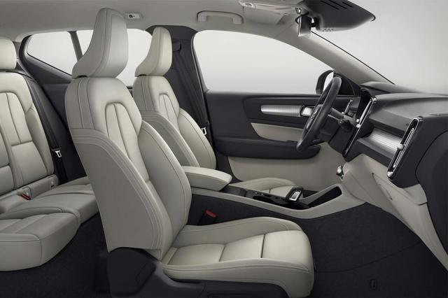 画像: XC40のインテリアは過度な装飾のないシンプルさ。これは全ボルボモデルに共通する。