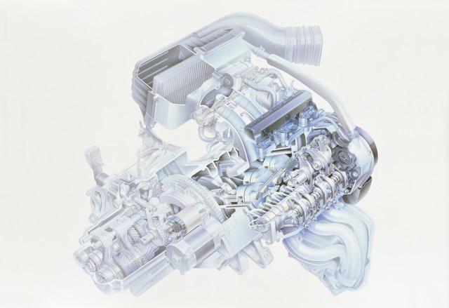画像: 660 MTREC(エムトレック)12バルブエンジン。高回転型の自然吸気エンジンだ。