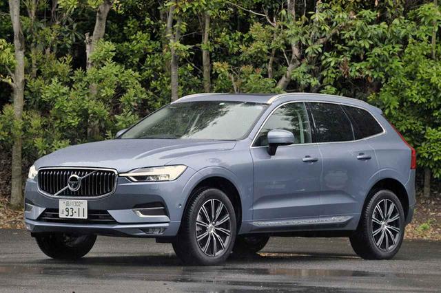 画像: 今回の試乗車は、XC60 D4 の中でもトップグレードのインスクリプション。ボディカラーはデニムブルーメタリック。