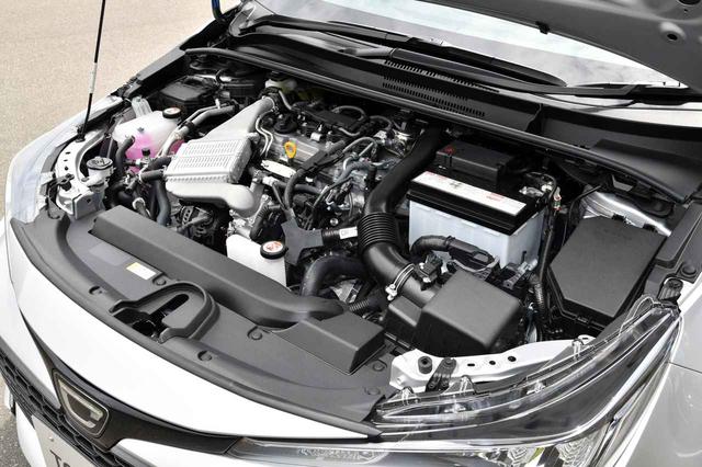画像: 1.2L ターボのエンジンルーム。