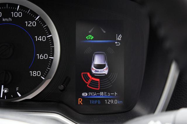 画像: 歩行者検知機能作動時のディスプレイ表示。