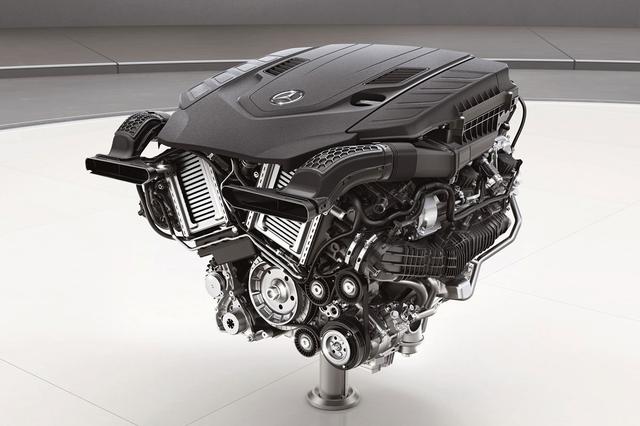 画像: 4L V8ツインターボエンジン。