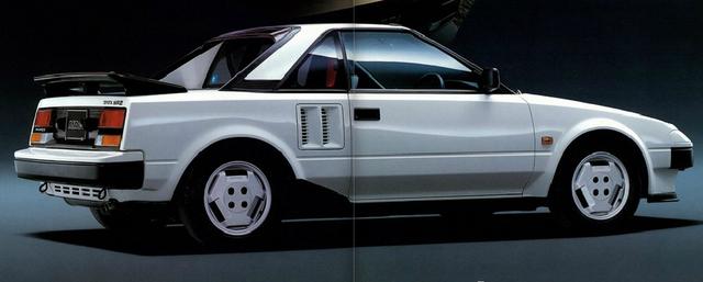 画像: MR2はMidship Runabout 2seater(ミッドシップ ランナバウト 2シーター)の略。