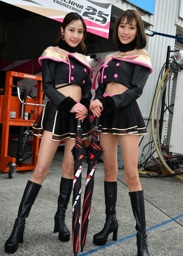 画像: 左 浅香ななみサン 右 岡島彩花さん