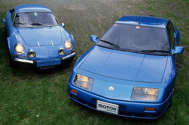 画像: 初代A110(左)と、1990年に発表されたV6ターボの限定車「ル・マン」。