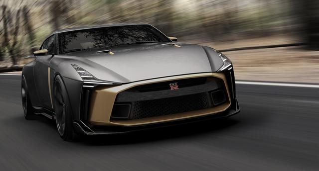 画像1: 【写真館】限定50台、1億円のGT-R50周年記念車がグッドウッドを疾る!