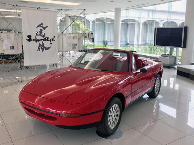 画像: FFファミリアのエンジンや初代RX-7のミッションなどを使ってワンオフで造られた、ロードスター開発初期のプロトタイプ、V705。少し手を入れれば走行は可能だという。