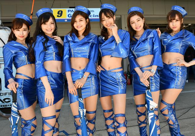 画像: 林さん(左から3人目)が2018新人賞獲りました!