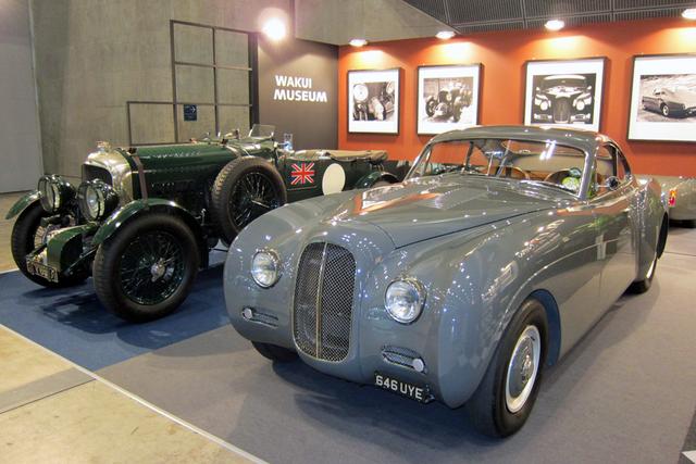 画像: ワク井ミュージアムが出展する、1950年代のベントレーRタイプをベースに世界限定24台で作られる「ラ・サルト(右)」は、55万ポンド(約8000万円)。左のベントレー4 1/2L ブロワー(1929年)は、1億6000万円!