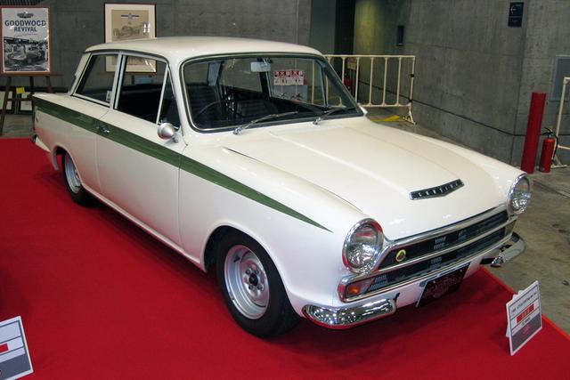 画像: ACマインズが出展した、ロータス・コルチナ Mr1 Sr2(1966年)。フォード・コルチナにロータス製1.6L DOHCを搭載した「羊の革を被った狼」。