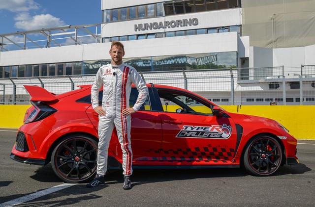 画像: ハンガリーのハンガロリンクで量産FF車最速ラップを叩き出したのは、日本でもおなじみのジェンソン・バトン選手。