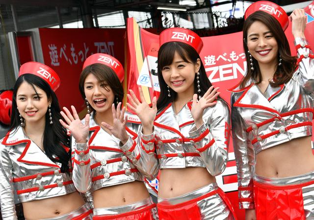 画像: どのおヘソがお好み?