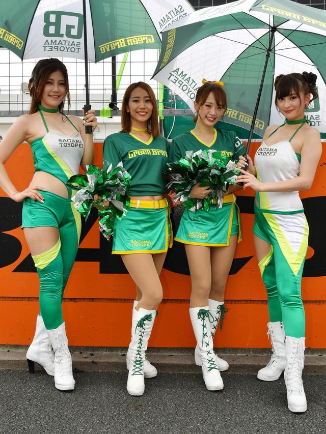 画像: 左から 斎藤みどりサン 榮森みゆきサン Yunaさん 辻美咲さん