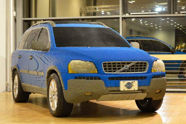画像: レゴブロックで製作されたボルボ XC90は、ボルボミュージアムに展示されている。