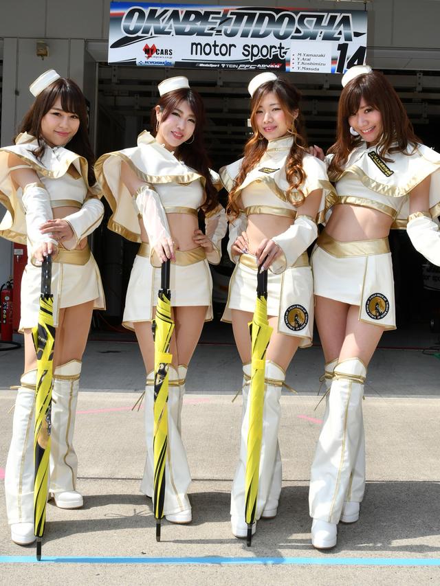 画像: 左から 長谷川りかサン 早川あゆ美さん 竹田愛美さん 七海ちかサン
