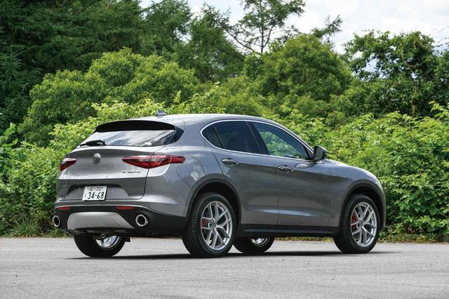 画像: ラゲッジルーム容量は525L。電動で開閉するパワーテールゲートや自動緊急ブレーキを標準装備する。