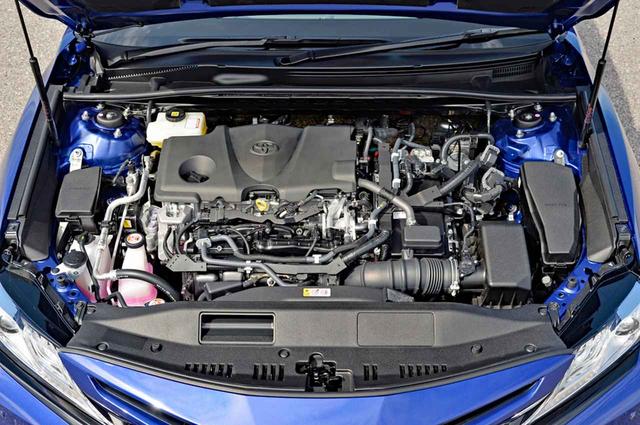 画像: 2.5LダイナミックフォースエンジンとTHSIIハイブリッドシステムはシステム最高出力155kW(211ps)を発生。
