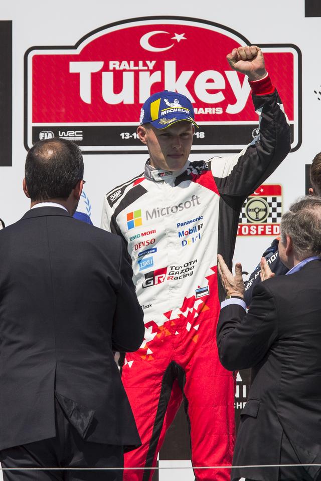 画像: 2018年シーズン、すでに4勝をあげドライバーズ部門3位につけるオット・タナック。