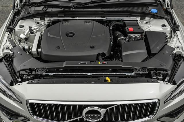 画像: 試乗車V60 T5 インスクリプションに搭載されるDrive-E 2L4気筒直噴ターボエンジンは、レスポンスよく高回転まで反応してくれた。