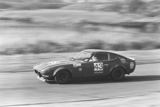 画像: 1971年の鈴鹿300kmレースに参戦中のフェアレディZ