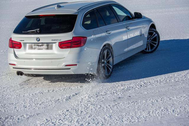 画像: Mモデル以外では3シリーズツーリングxDriveもあった。