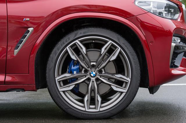 画像: 試乗車はピレリPゼロ、245/40R21を装着していた。