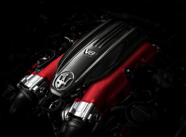 画像: レヴァンテに初搭載されたV8DOHCツインターボエンジン。