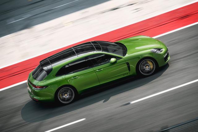 画像: 「GTS=グランツーリスモスポーツ」はパナメーラ スポーツツーリスモにも設定。このモデルこそふさわしいとも言える。