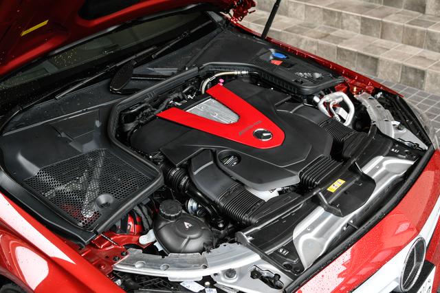 画像: M276型3L V6ツインターボエンジンは最高出力390ps、最大トルク520Nmを発生。