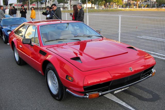 画像: 1970〜76年まで生産されたハラマ。4LのV12をフロントに搭載。