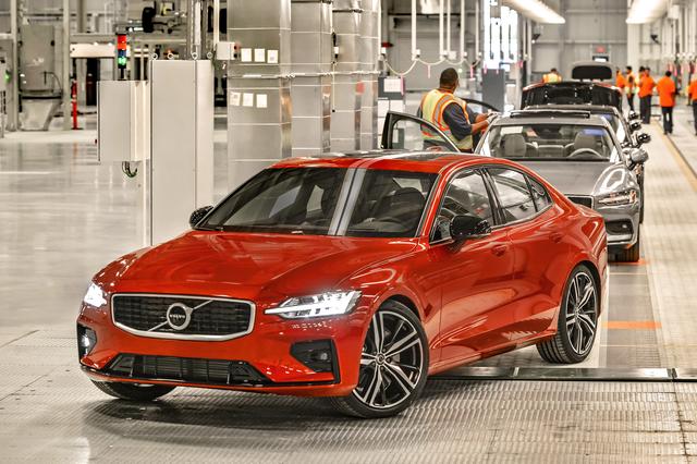 画像: チャールストン工場で生産されるS60。