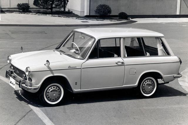 画像: ダイハツ初の乗用車がコンパーノ。写真は1963年6月14日に発表されたコンパーノ ワゴン デラックス。