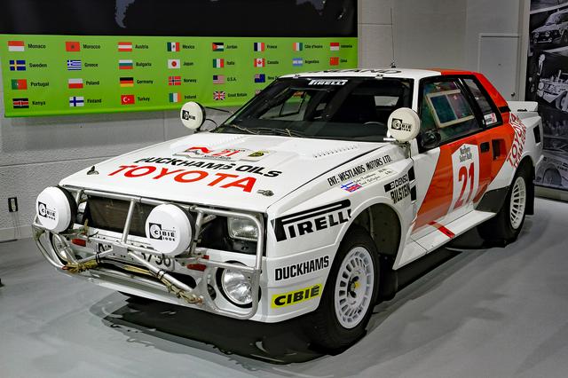 画像: メガウェブのヒストリーガレージには1985年のサファリラリー優勝車が展示されている。