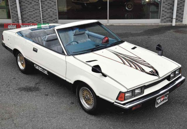 画像: ベースグレードはハードトップの最上級モデルの2000 EX-Ⅱ。 エンジンフード上のグラフィックは純正オプションで、ガゼール(カモシカ)をイメージしている。