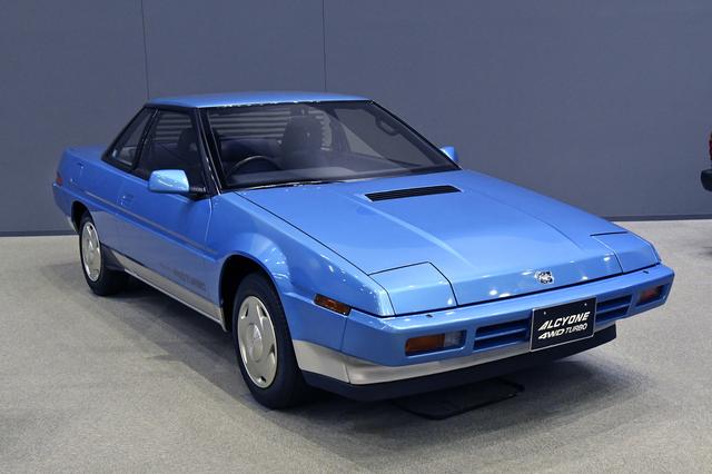 画像: とにかく前衛的だったスバル初のスペシャルティカー