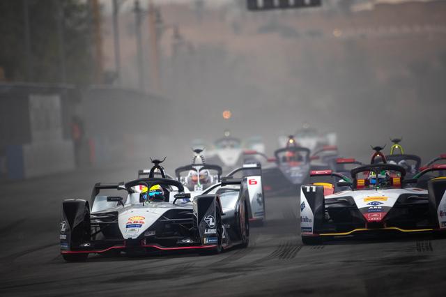 画像: 今シーズンから参戦のニッサンはダブル入賞。6位、7位と健闘。