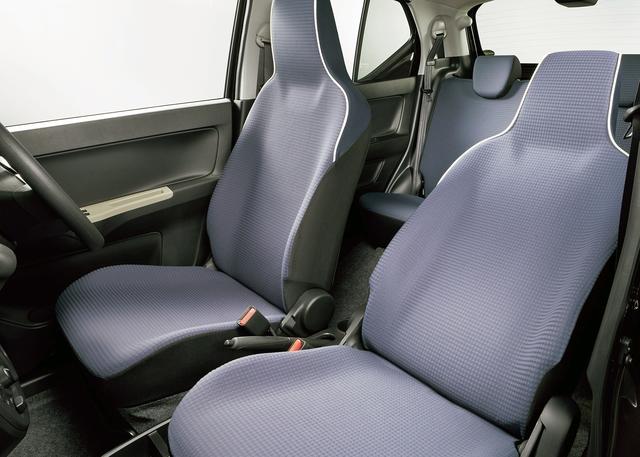画像: GS(2WD)のシート。