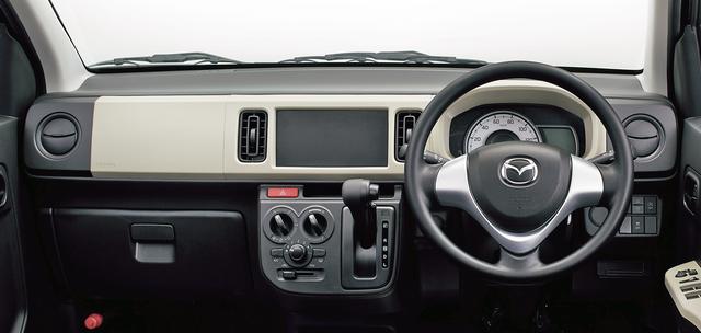 画像: GS(2WD)のインパネ。