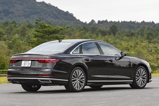 画像: A8には全長、ホイールベースとも130mm延長されたA8 Lも設定。こちらはV8のみとなる。