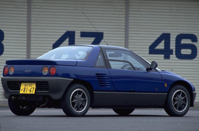 画像: 平成1年の東京モーターショーに出展されたコンセプトカー“AZ550 Spors”の市販バージョンだ。軽自動車で唯一のガルウイングドアを採用するなど遊び心にあふれたモデルで平成7年まで生産された。