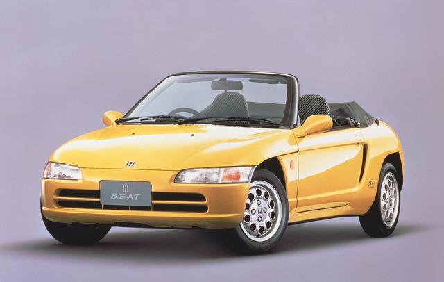画像: 軽自動車の本格的ミッドシップスポーツとして登場して、瞬く間に人気モデルとなった。搭載されたE07Aエンジンは自然吸気ながら最高出力64psを発揮する高回転型だった。