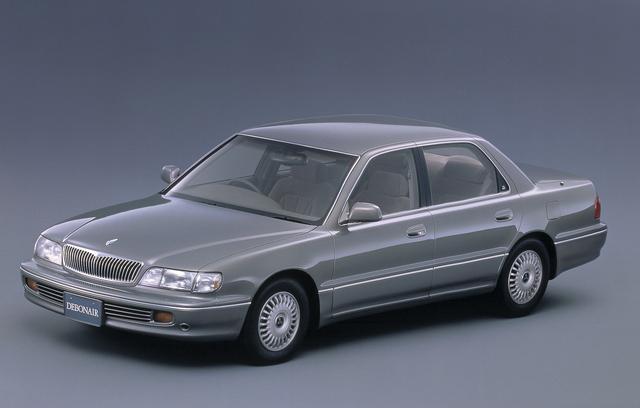 画像: 三菱の伝統ある高級車“デボネア”の結果的に最終型となる3代目が登場したのが平成4年のことだった。全長5mほどもある堂々としたボディに3Lと3.5LのV6エンジンを搭載していた。