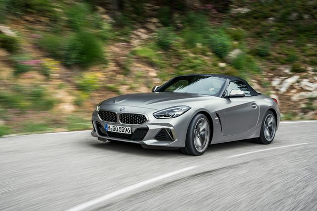 画像: トヨタ スープラとの共同開発が話題となっているZ4ロードスター。エンジンは最高出力2340psの3L直列6気筒と、258psと197psの2L 4気筒が設定されると思われる。いずれも8速ATと組み合わされ、ソフトトップルーフを採用する。