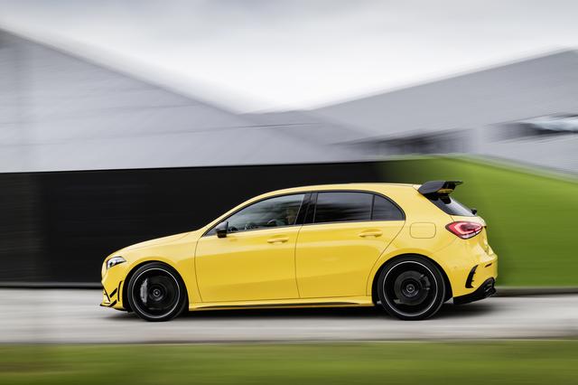 画像: 400ps仕様のAMGモデルは「A45 4マティック」として近い将来登場するという噂だ。