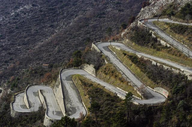 画像: 様々な環境、路面状況の下で速さを競うWRC。
