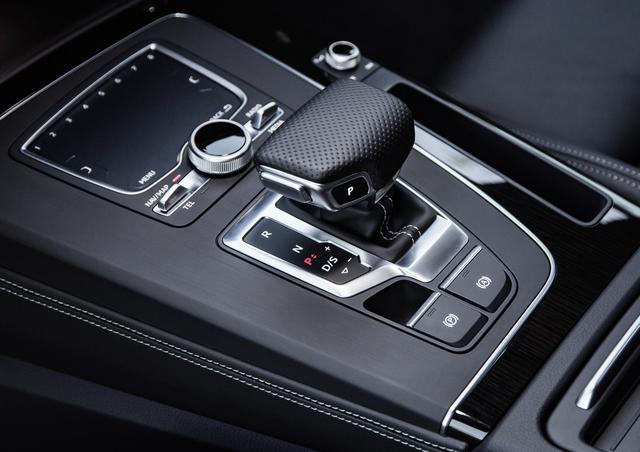 画像: トランスミッションは7速Sトロニックが採用される。