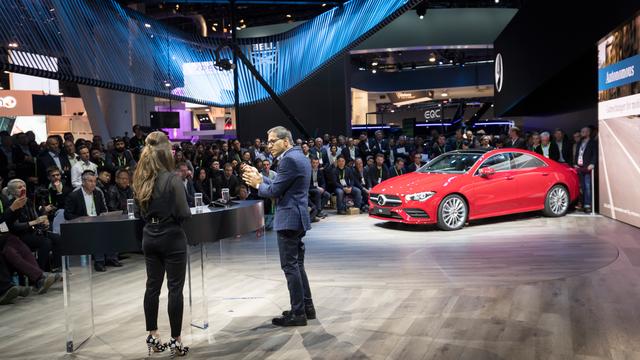 画像: CES2019でワールドプレミアされたメルセデス・ベンツCLA。会場でも大きな注目を集めていた。