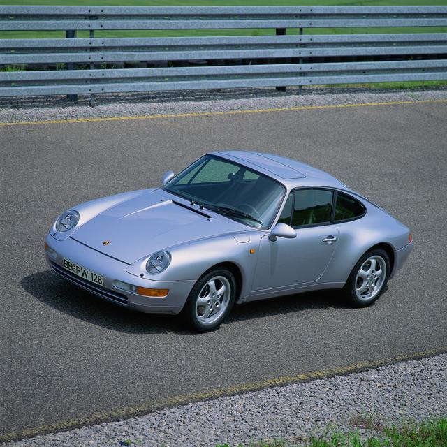 画像: 4代目 タイプ993(1993年~、272ps、270km/h、5.6sec.)