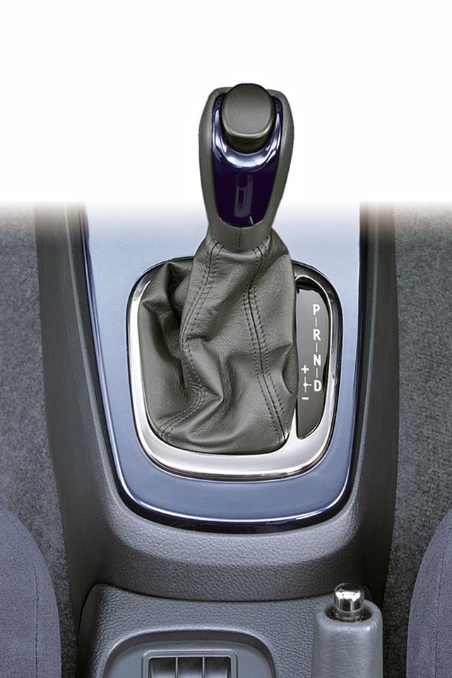 画像: ランエボ初のAT搭載車となったランサーエボリューションVII GT-Aも登場。普通のドライバーにも、ランエボの走りを楽しんでもらうために発売された。